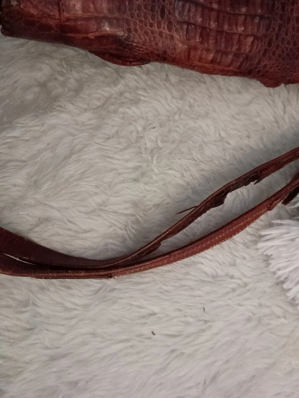 Vtg. Genuine Taxidermy Alligator-Embossed Boho Leather Shoulder Bag - Picture 6 of 10